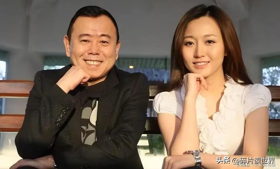当年身家10亿的总裁石磊，为了追潘长江的女儿潘阳，送了辆3000多万的法拉利，结