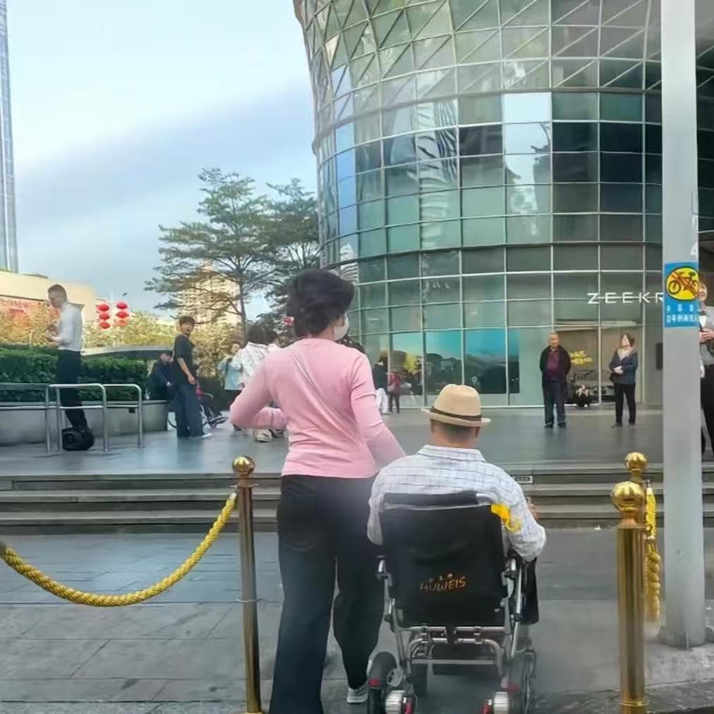 这样有钱有个啥意思。 