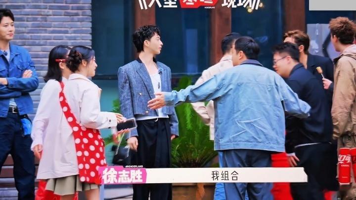 沈月李嘉琦相处模式沈月李嘉琦好朋友的相处模式五十公里桃花坞     这就是传说中