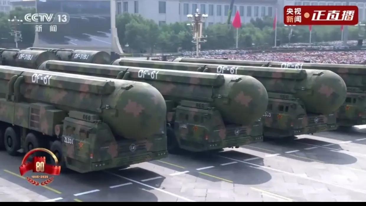 《惊爆！东风61等十大“王牌武器”亮相阅兵，重新定义现代战争》

​这次阅兵简直