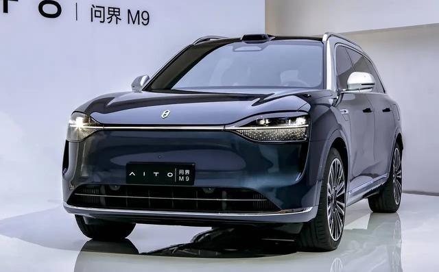 连续三年登上 央视春晚 ，问界M9早已不是单纯的“道具车”，而是用科技实力演绎了