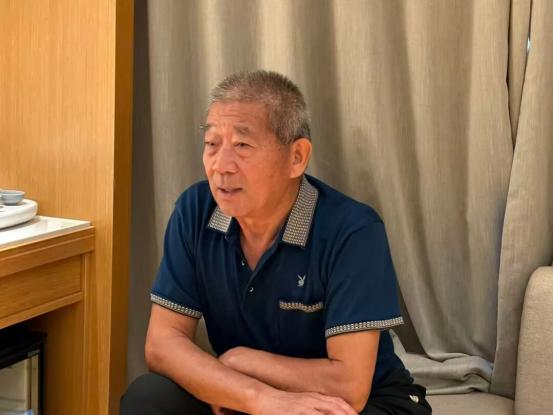 天赐爸爸否认子女与自己断绝关系：儿子在几年前因酒精中毒去世，女儿因工作原因不便公