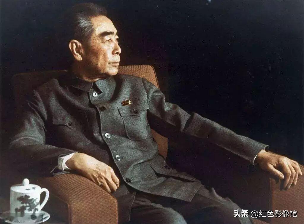 周恩来：学习毛泽东