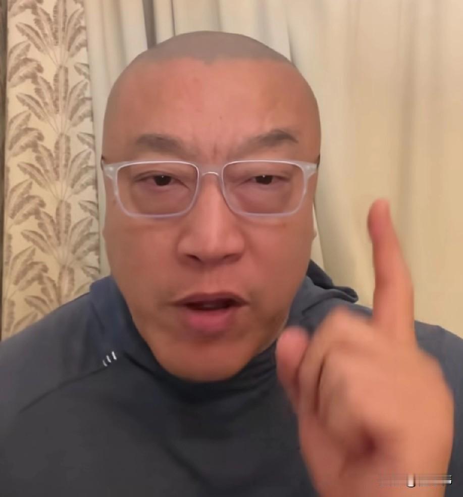 谁能夺冠？马健谈NBA杯冠军：

“谁最有可能是NBA杯的冠军？”

“目前剩下