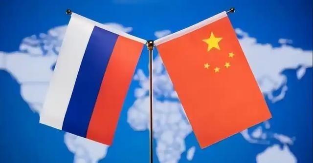 普京发了狠，五常里只有中国没入局，美国媒体突然注意到：中国正悄悄抄底俄罗斯？！在
