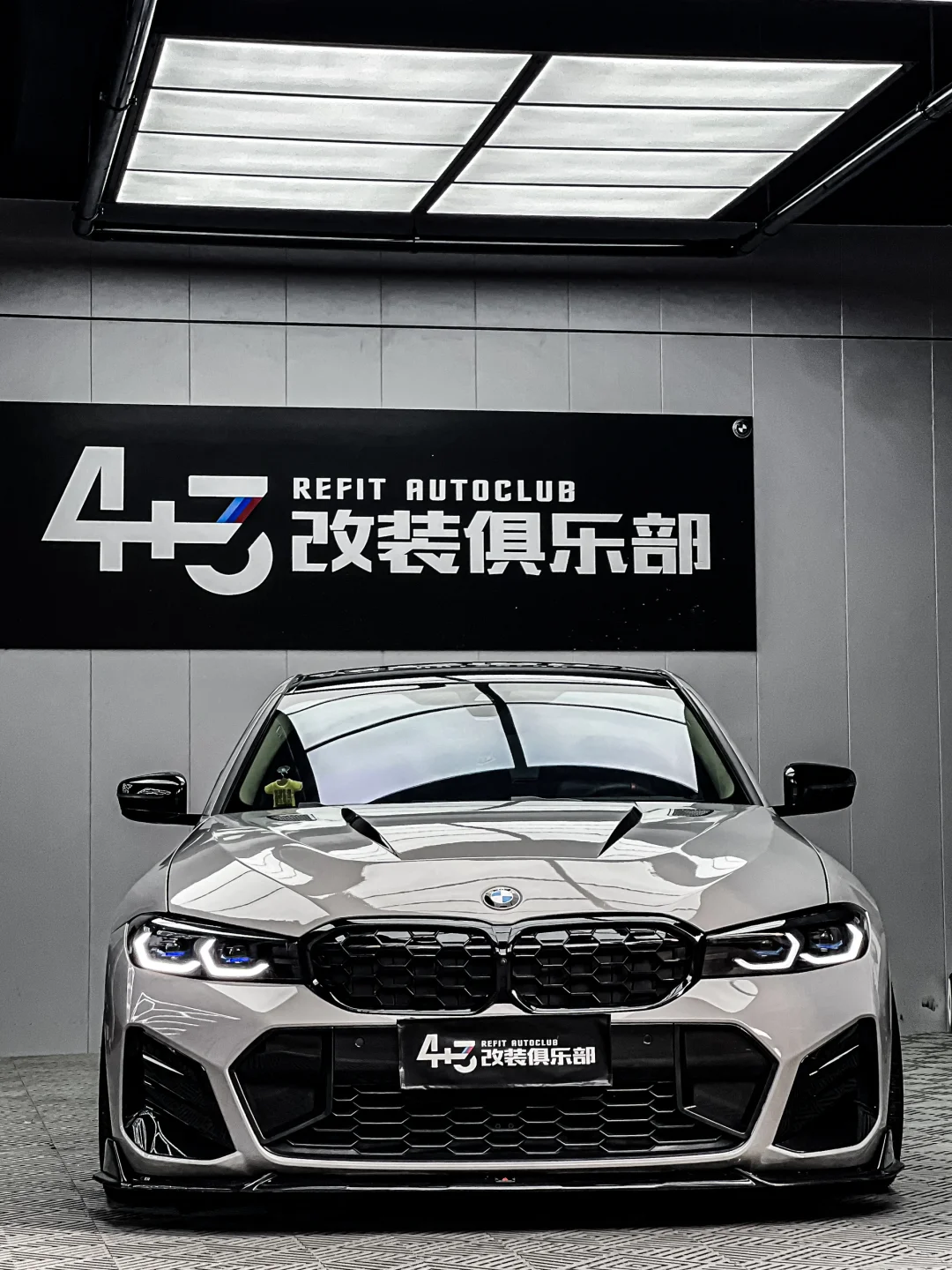 谁能拒绝得了一台灰色的宝马三系？