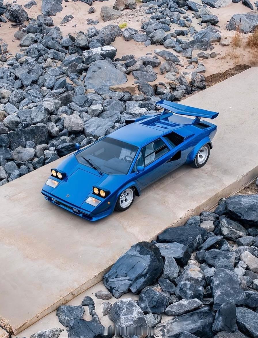 ClassicCars lamborghini countach ​​​