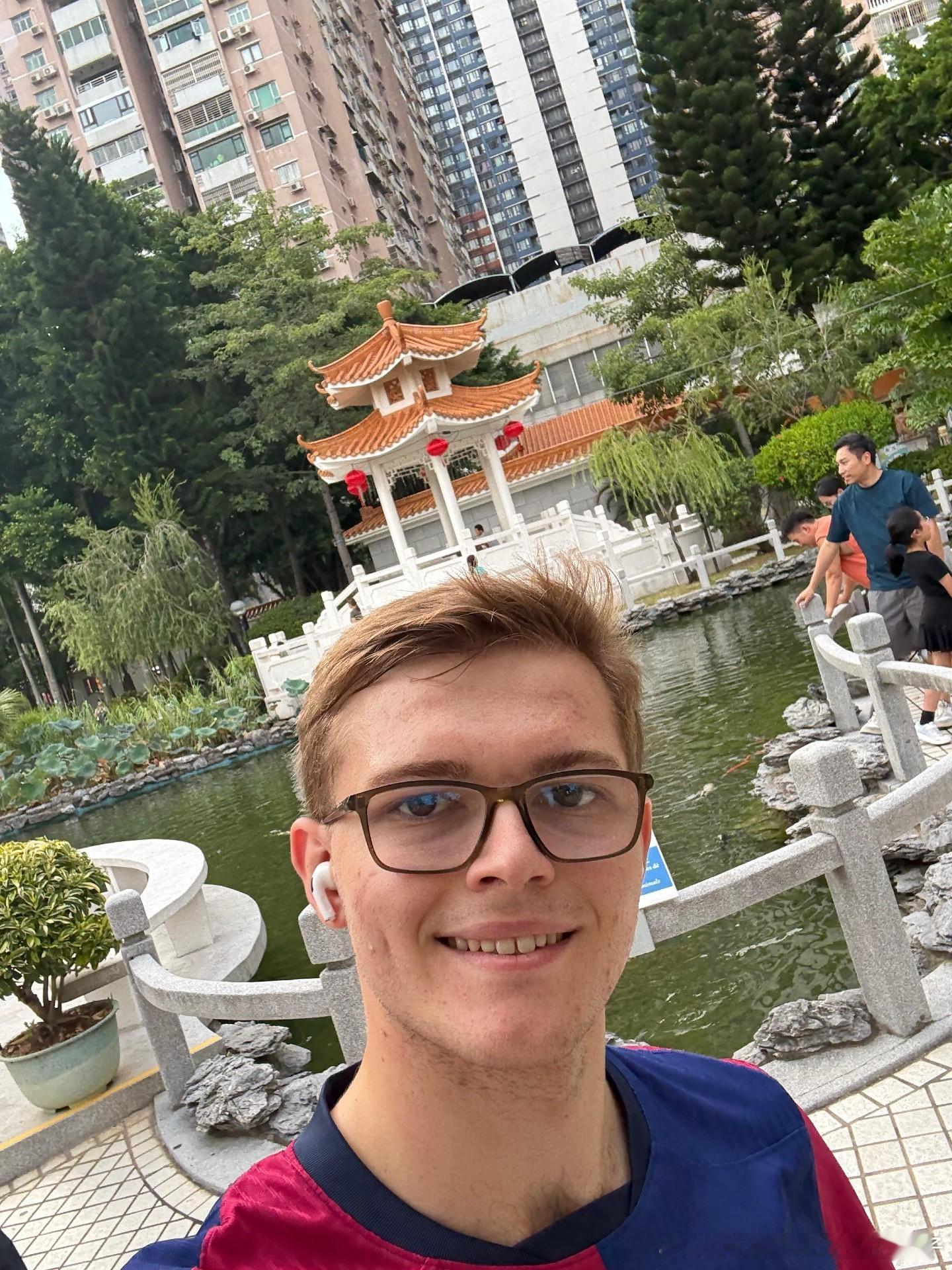 艾利克斯勒布伦：你好，澳门 🇲🇴我真的太期待重返WTT赛事的舞台了！🏓对阵