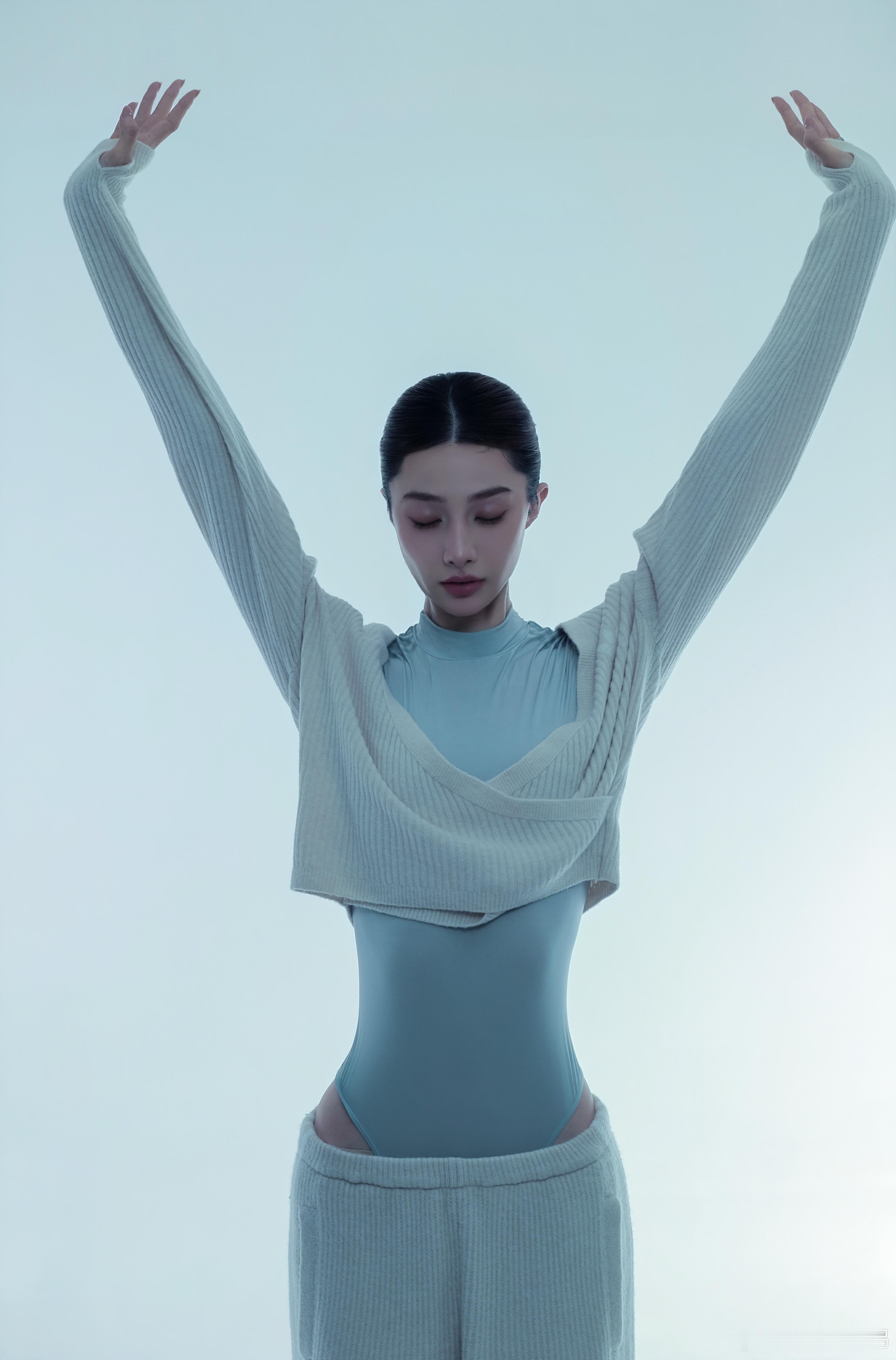 我来交作业adidasOriginalsbyJENNIE ​​​