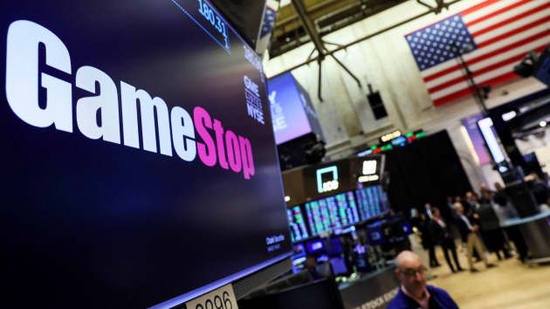 视频游戏零售商GameStop解雇首席财务官并宣布裁员：实行公司转型