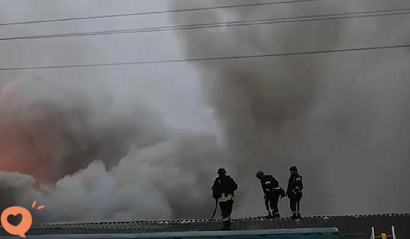 灯灭了，账才算得清。
 
据泽连斯基方面称，俄军曾在12小时内投放320多架见证