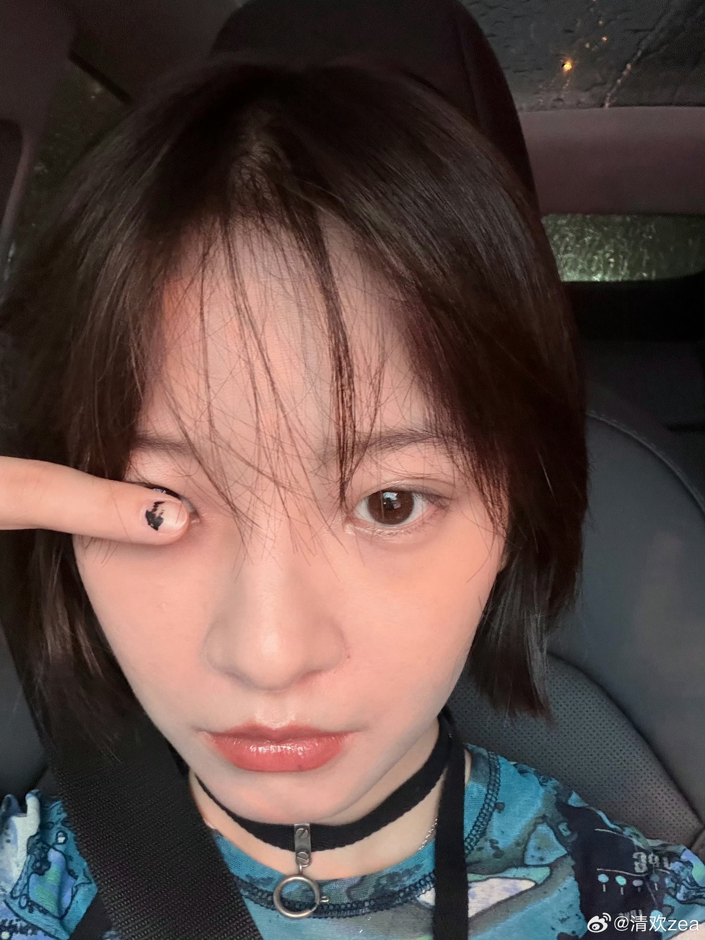 李庚希 lgx向全世界安利李庚希 lgx李庚希狂野时代 沁凉风起，你的发丝拂过，