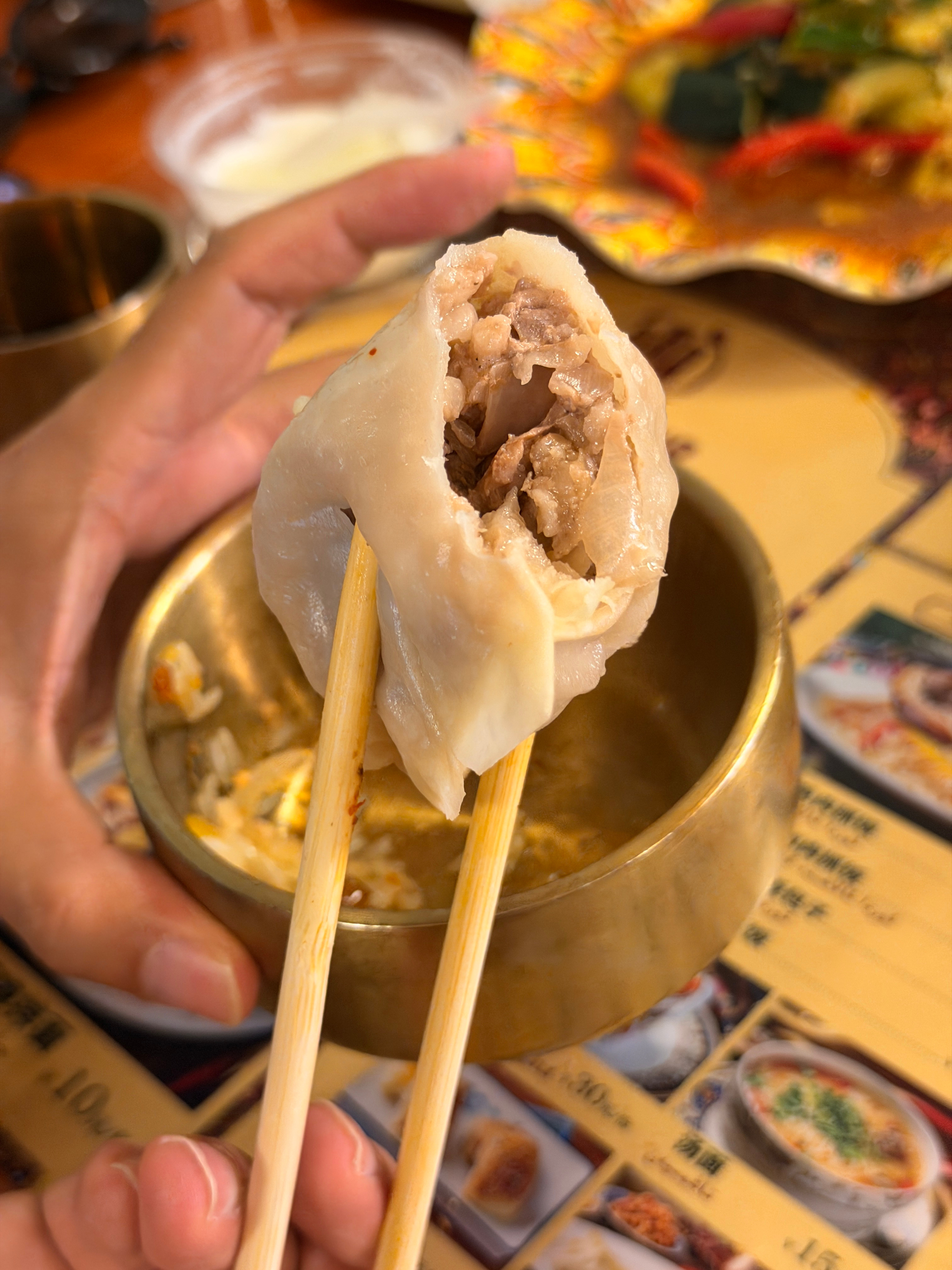 我一个不爱吃羊肉的人！炫了2碗手抓羊肉饭～太好吃了太好吃了 巴音郭楞·巴音布鲁克