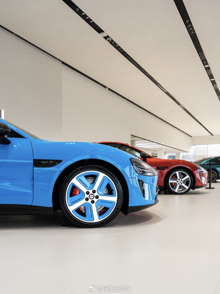 雷军称造车是马拉松不用特别卷重点在于造车是「马拉松」，是一个长跑，造车在于如何活