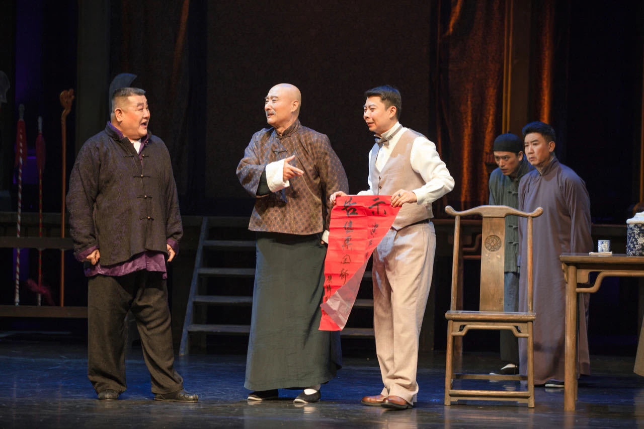 陈佩斯等了60年的剧本  这可是陈佩斯哎！如果再加上黄渤，那么《戏台》吸引力一定