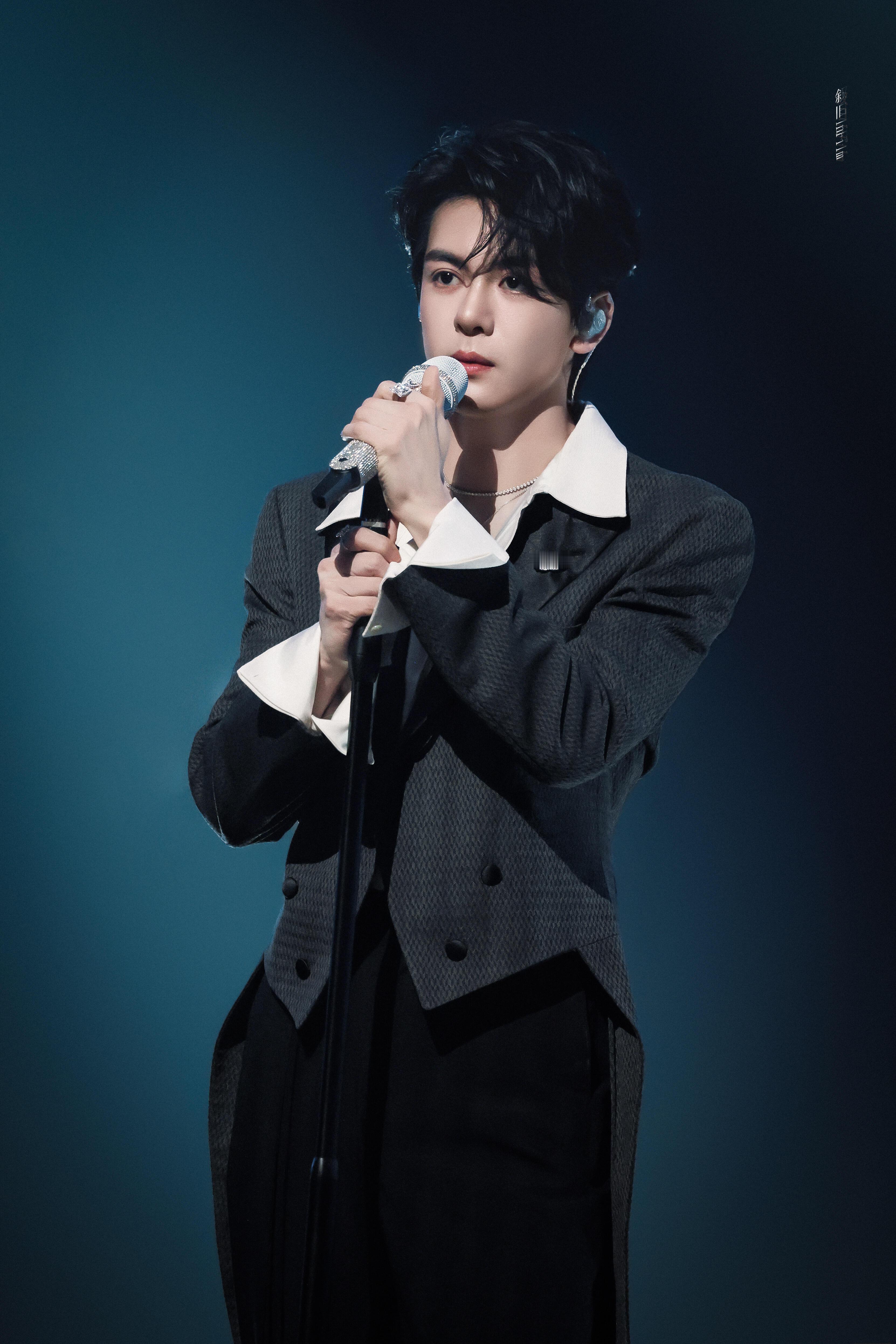 曾舜晞演戏音乐双开花天赐的声音 影视舞台双向出彩，曾舜晞演技不断精进，《攻玉》令