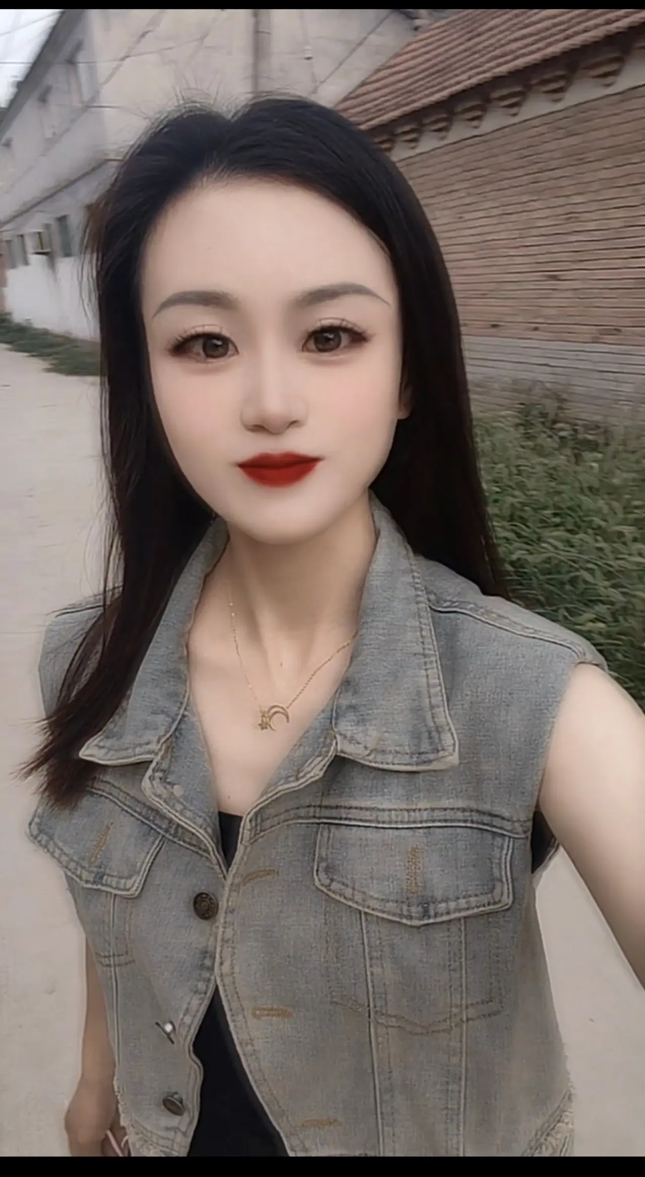 不要太操心你的孩子， 也不要太操心你的父母， 你所有的操心基本上都是徒...