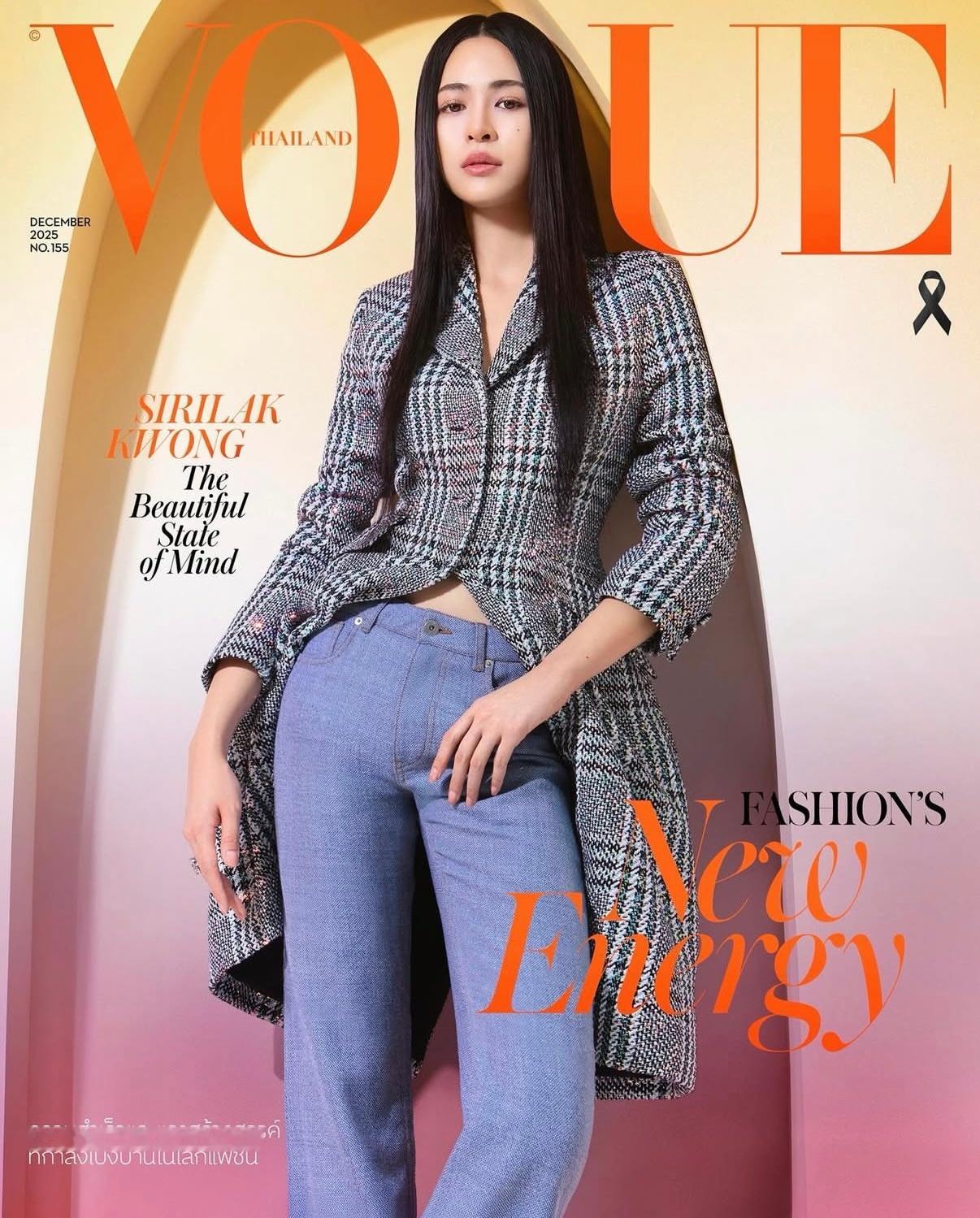 邝玲玲 × VOGUE Thailand December 2025📷：Tad