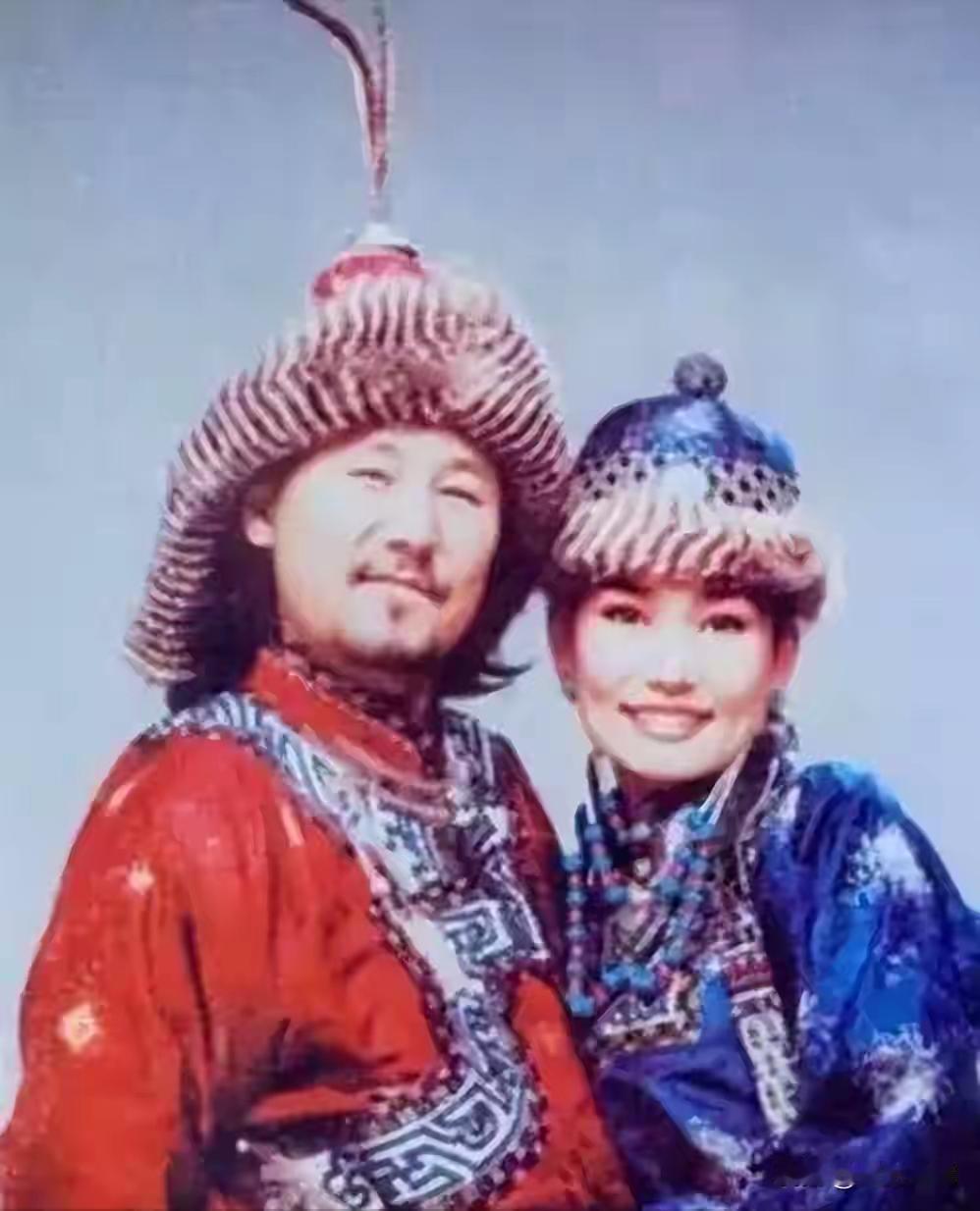 腾格尔
珠拉
夫妻照