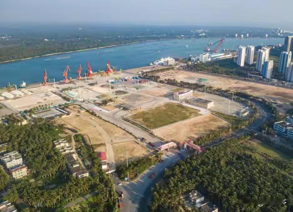 海南封关越南急得跳脚？6600税目零关税砸来，这降维打击哪是能抄作业的！

海南