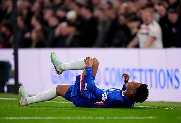 切尔西0比1曼联 巴西小将埃斯特万伤了，腘绳肌问题，目前还不清楚是否会影响到世界