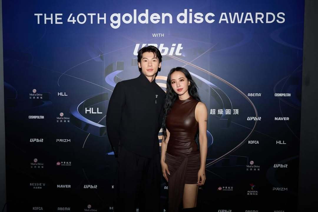 许光汉蔡依林同框金唱片