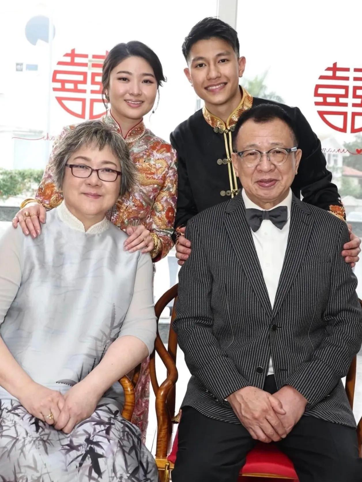 许绍雄去世最难过不是他的妻子，也不是他的女儿，而是他的继子吧！

人家都说养育之