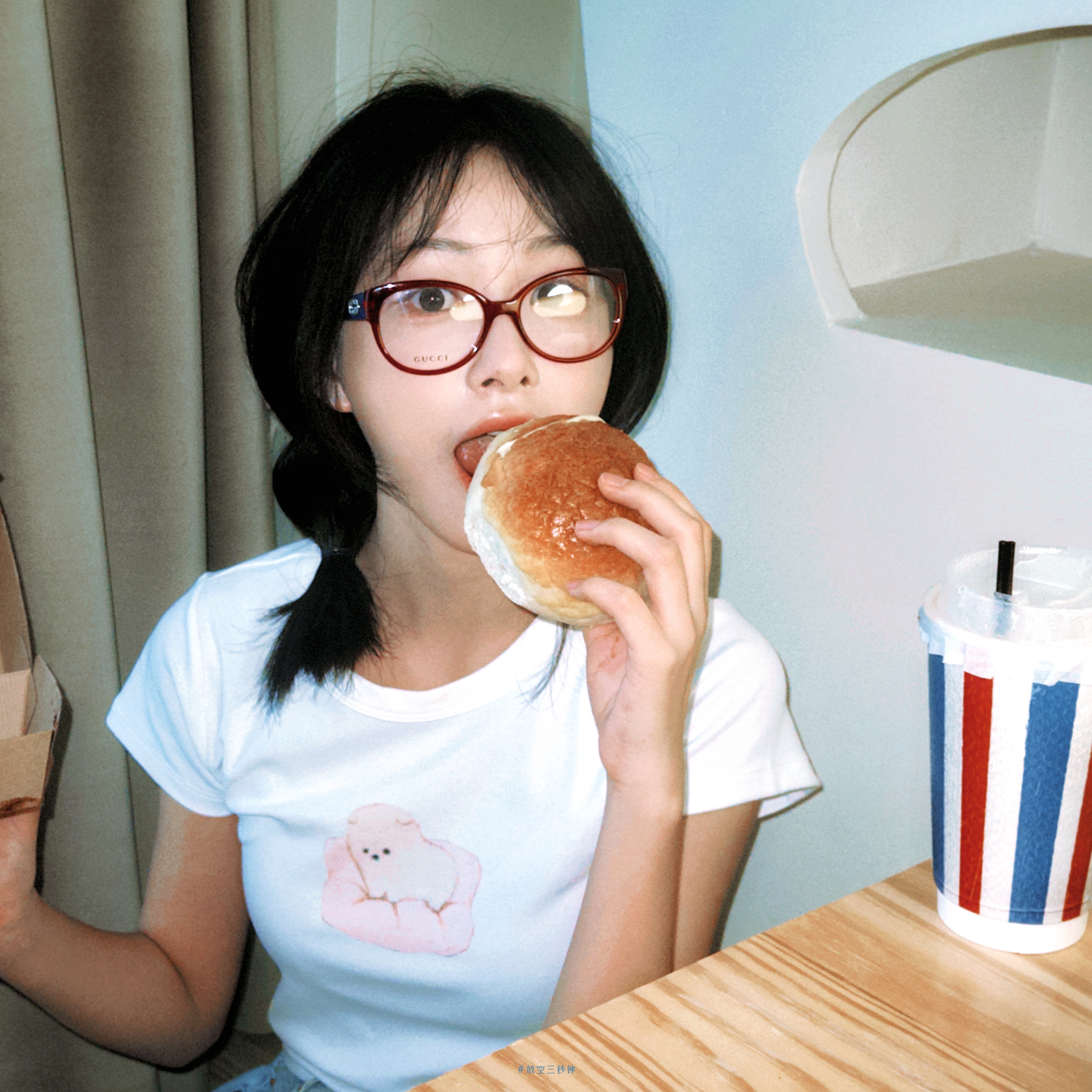 杨肸子🍔 ​​​