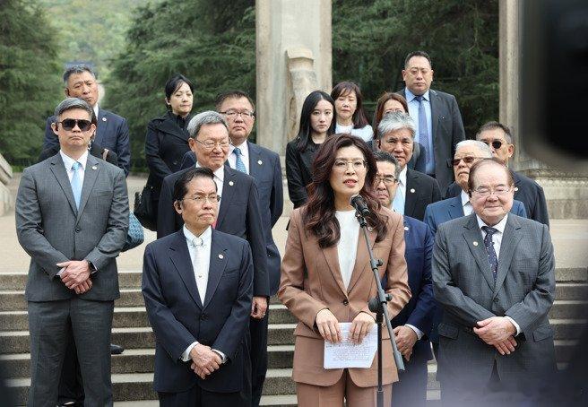鄭麗文在中山陵的悼詞講的好為什麼講的好因為他的演說中蘊含了台灣本土史觀將台灣人在