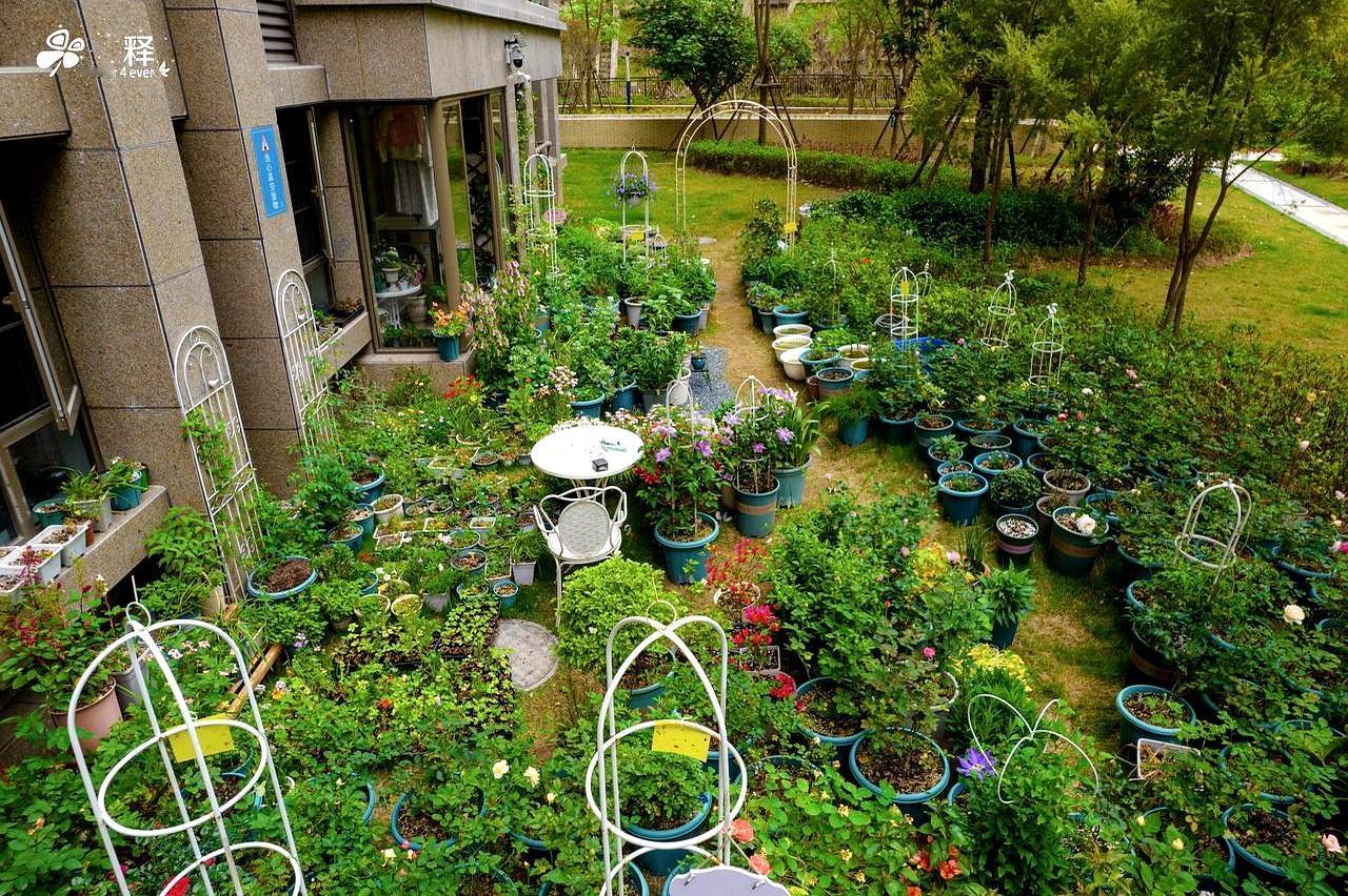 你说现在房价跌成这样，谁能想到？
我朋友5个月前把闽侯上街的房子卖了，一平860