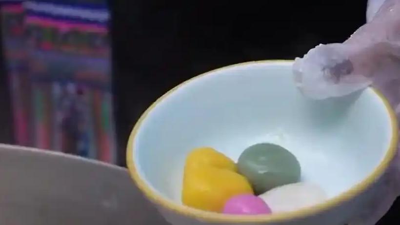 冬至作为中国二十四节气中的重要节气，不仅标志着一年中白昼最短、夜晚最长的时刻，也