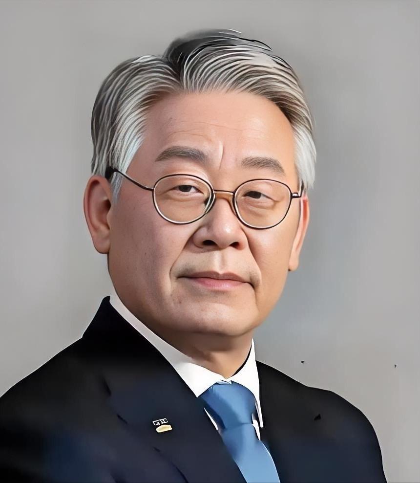 率先打响第一枪！李在明高调站队中国台湾，拒不回应赖清德当局！12月3日台媒报道，