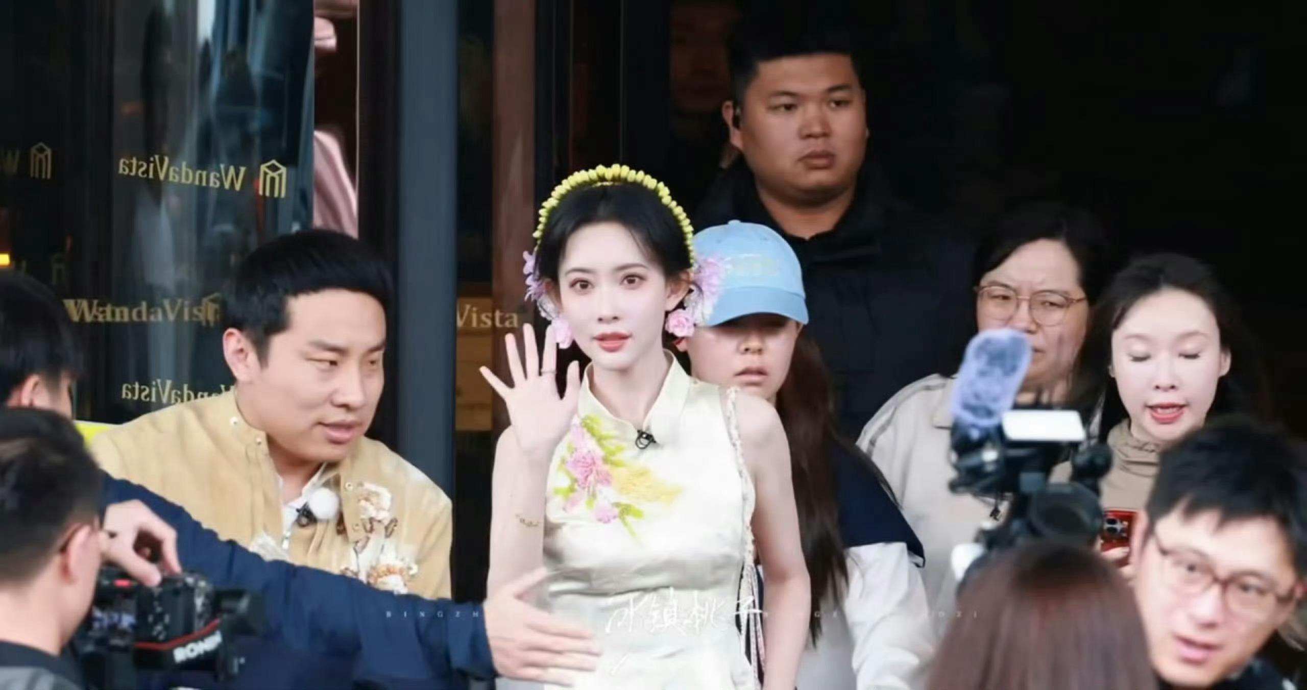 孟子义说徐志胜当年瘦奔跑吧谁被孟子义徐志胜互动笑到了！做客十亿吨跑男的料，聊起初