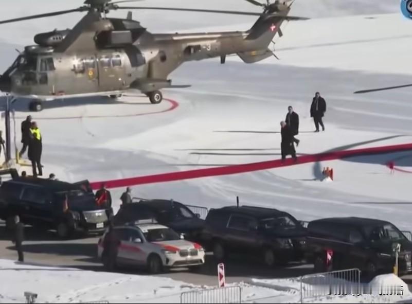 美国总统特朗普去达沃斯论坛，无一人迎接。你看看人类世界就是个巨大的名利场，所谓出