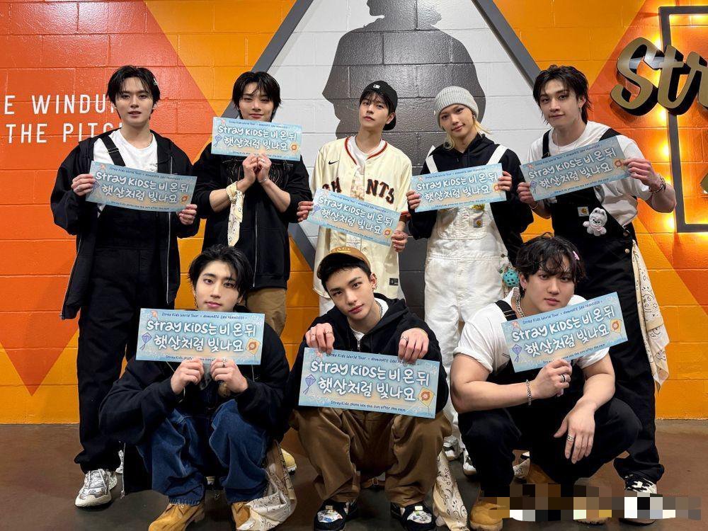 韩国10代学生族群向来是K-POP产业中最具影响力的追星主力，引人注目的大势男团