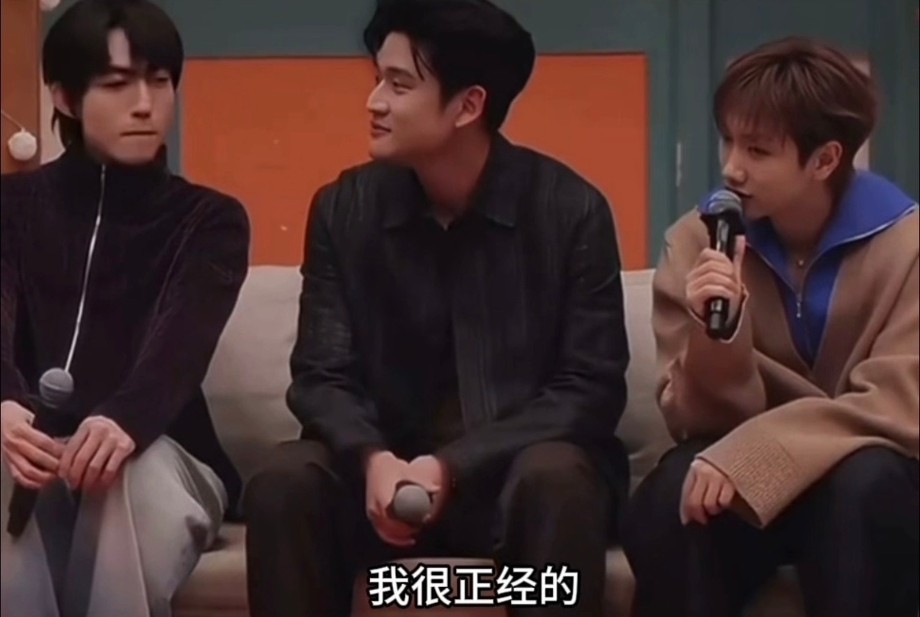 周兴哲晒汪苏泷林宥嘉合照流水的搭档，铁打的三人组，周兴哲晒与林宥嘉汪苏泷合照，三