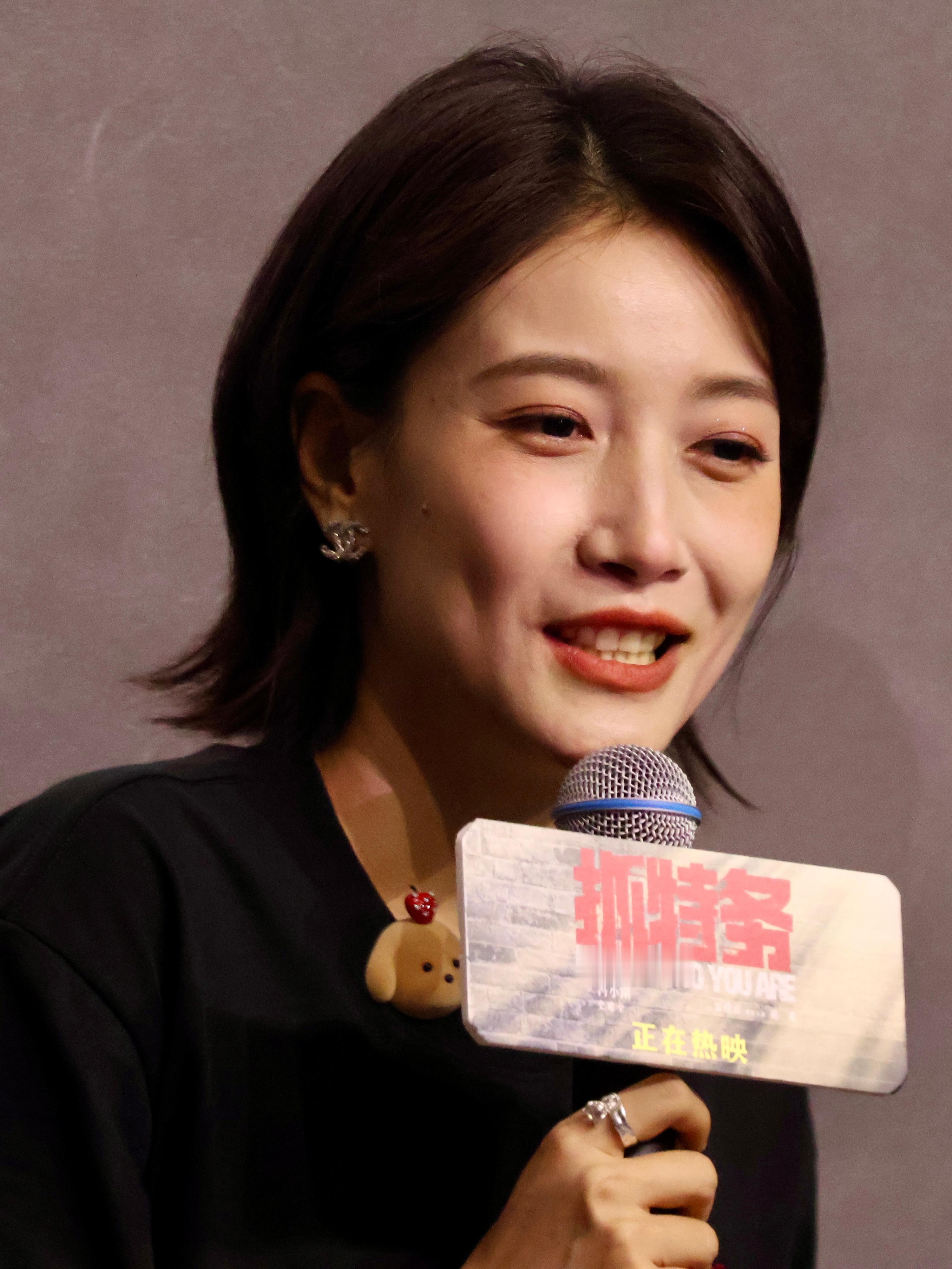6月19日，由史建全编剧、冯小刚执导的电影《抓特务》全国路演登陆上海。导演冯小刚