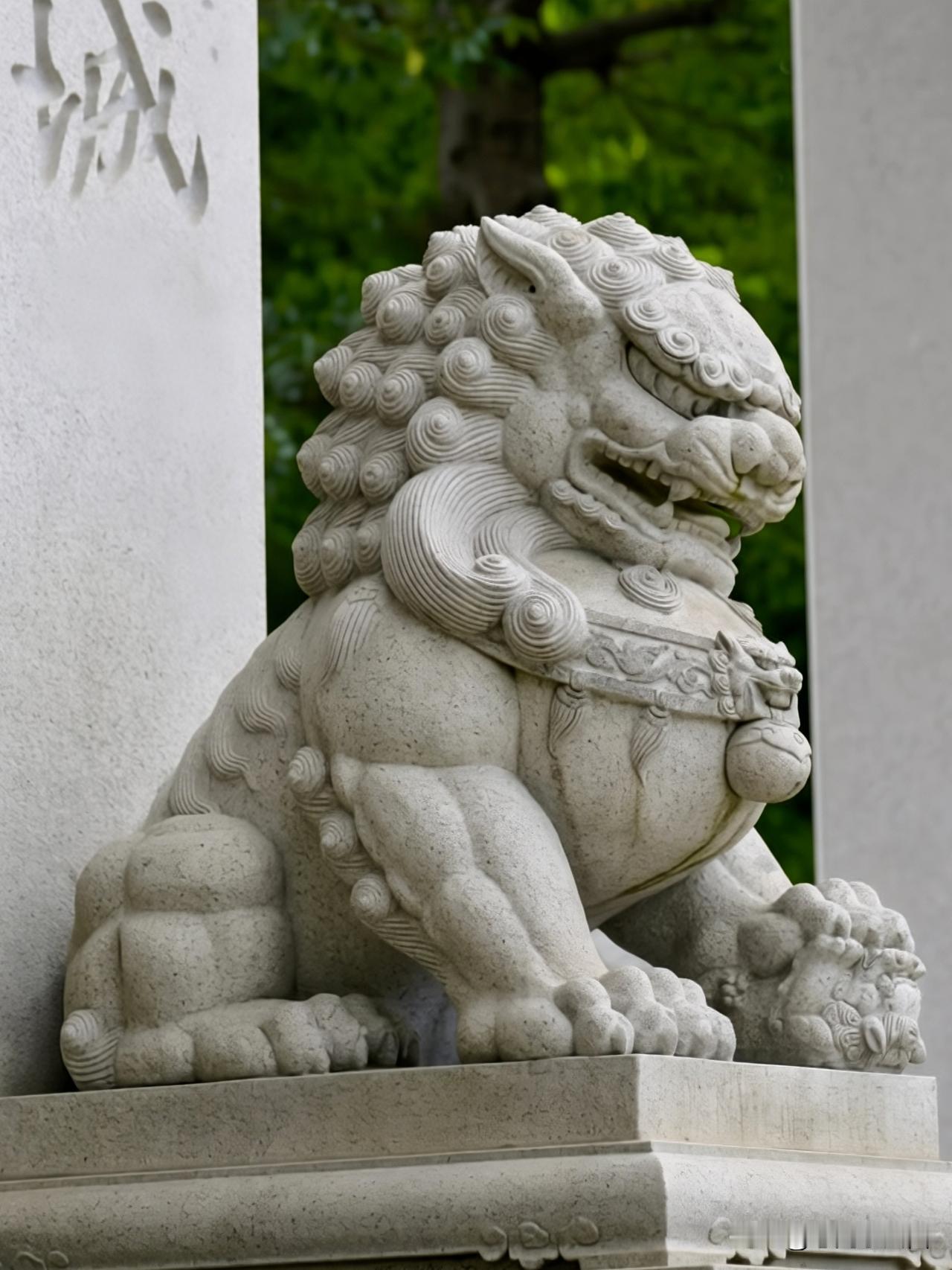 百花古寺禅意建筑随笔
   古寺感悟 青山环抱的百花古寺，藏着独一份静谧禅韵。山