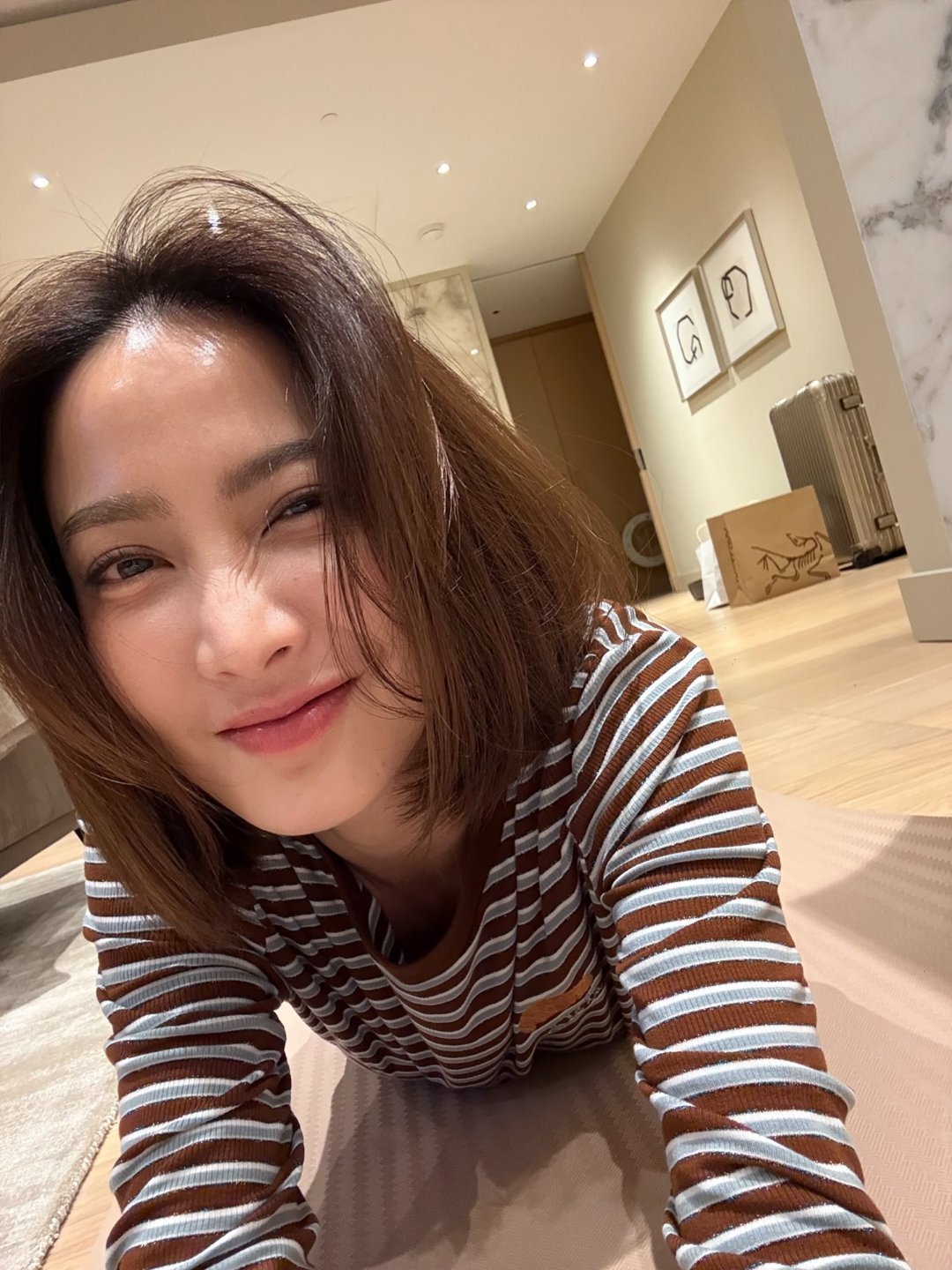 Taew Natapohn｜IG更新✨和丈夫去英国咯🇬🇧 ​​​cr tae