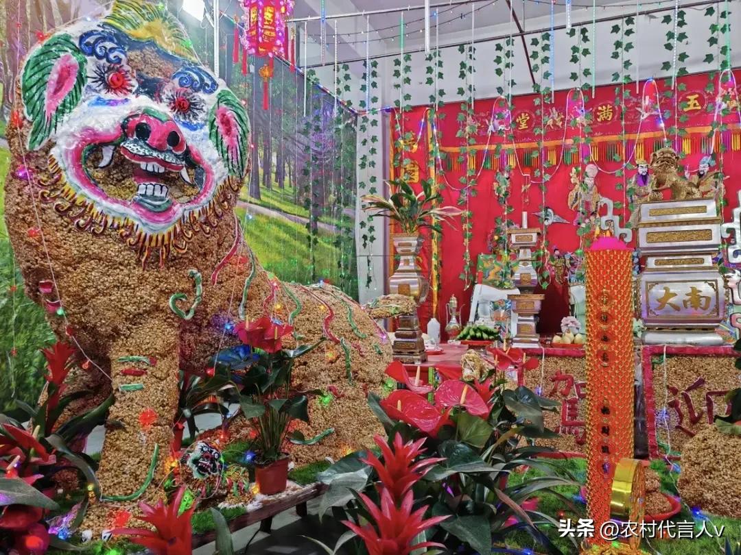 门口放两样东西，再穷也能翻身！不是迷信，是老祖宗传下的“财富密码”。

家里穷得