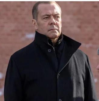 据俄罗斯商业咨询网（RBC）报道，俄罗斯警告第三次世界大战将因为特朗普“疯狂的犯