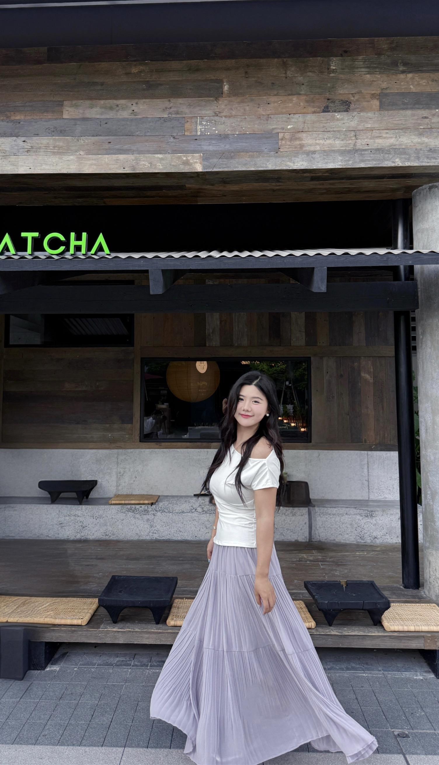 尝尝一颗东阳乌梅💜。