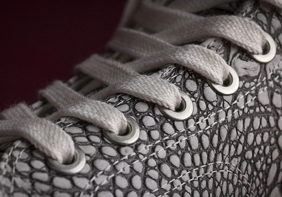 Converse First String collection 继续打造奢华系