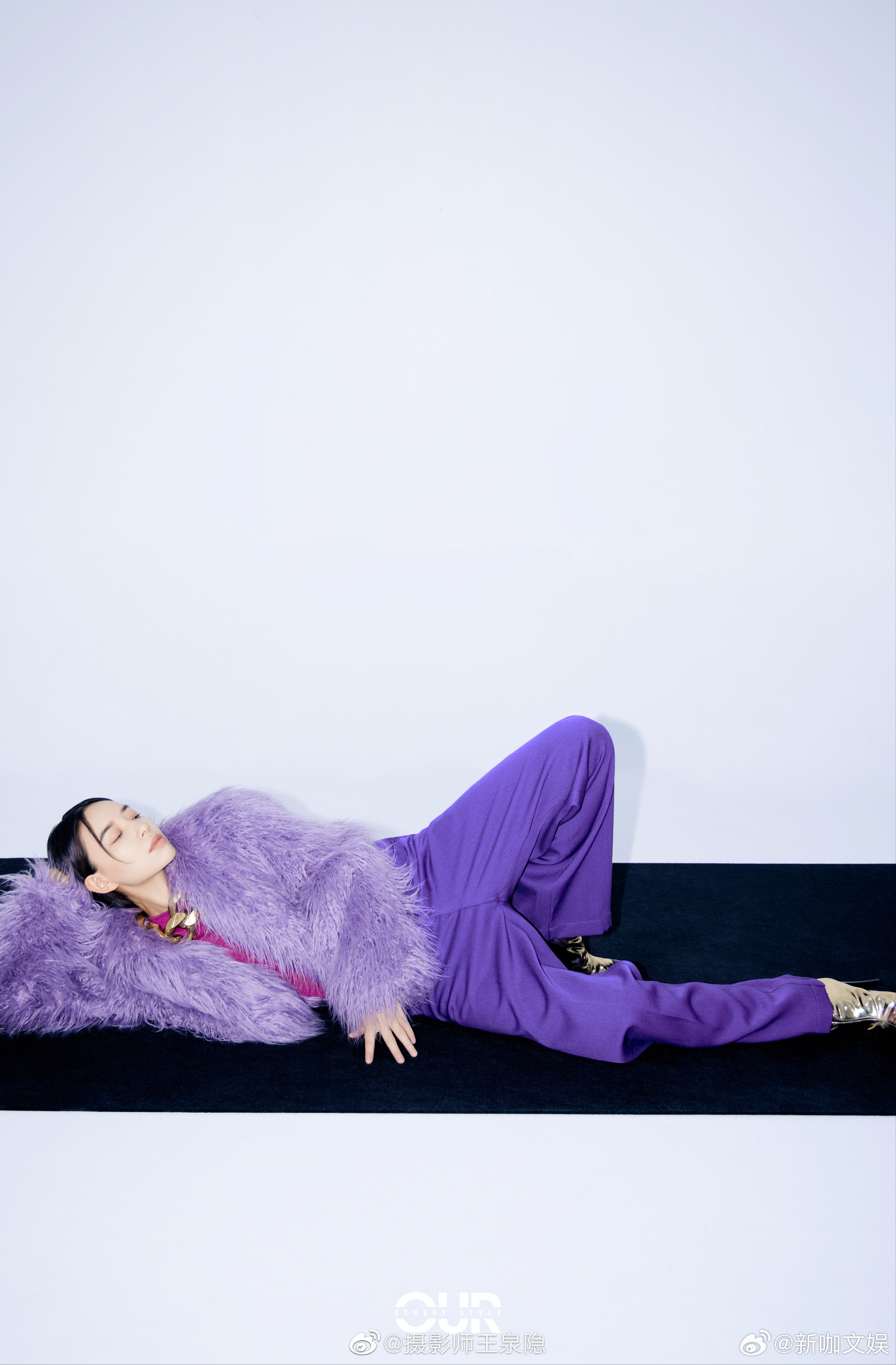 #长发的李斯丹妮# 看到长发的李斯丹妮，差点没反应过来，她的颠覆性造型太成功了。