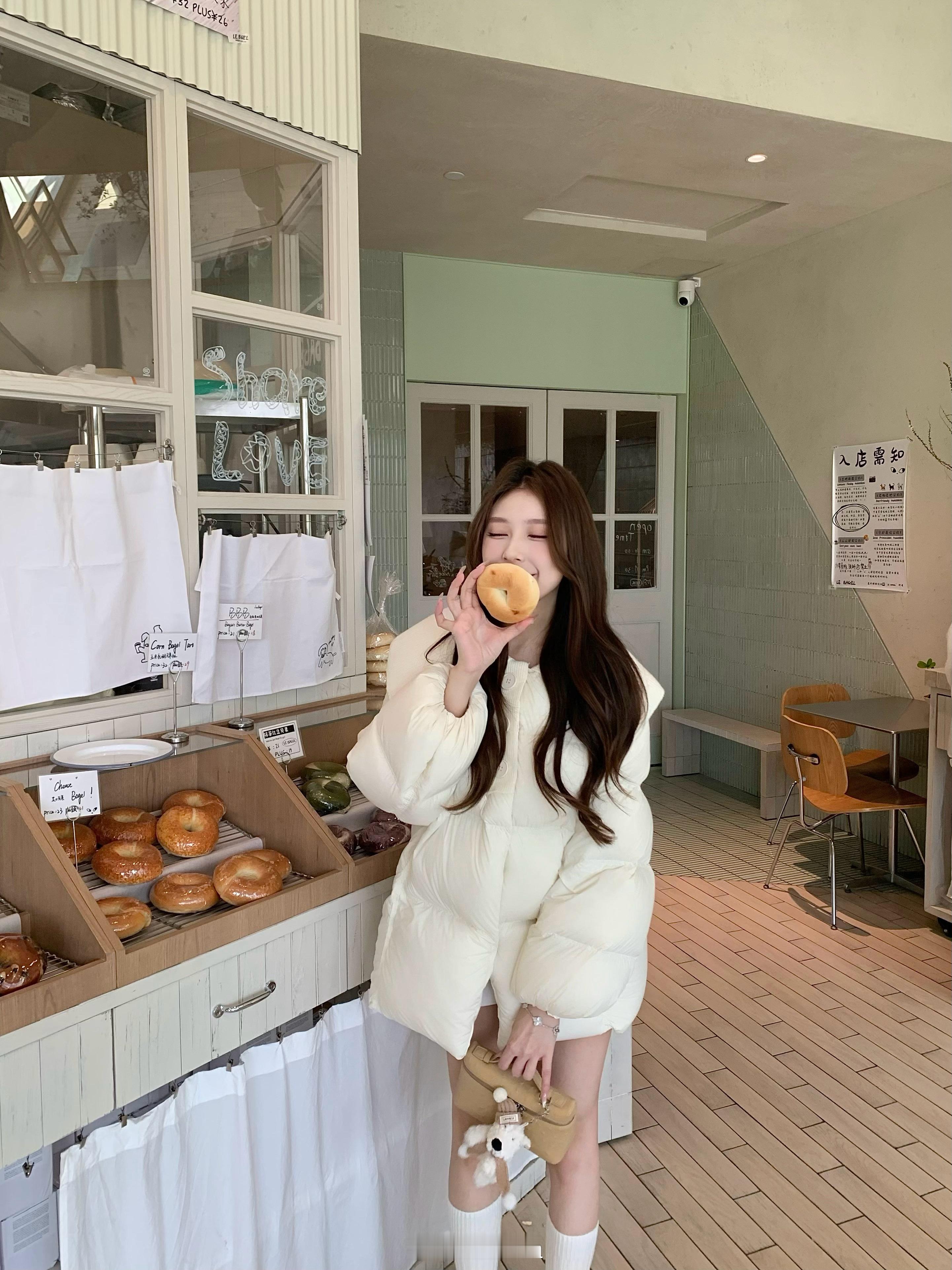 鼓鼓的小泡芙 超级轻～（自留连穿好几天了） 