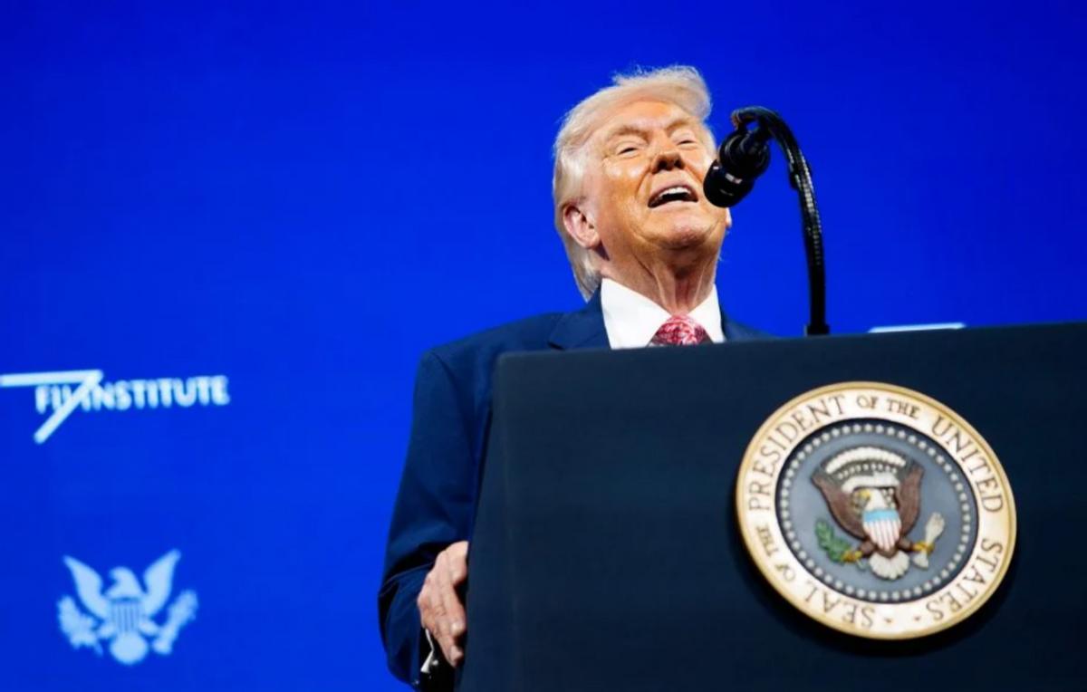 特朗普疯了吧：伊朗邀请我当最高领袖，小哈梅内伊非死即伤

自从本轮美伊冲突爆发以