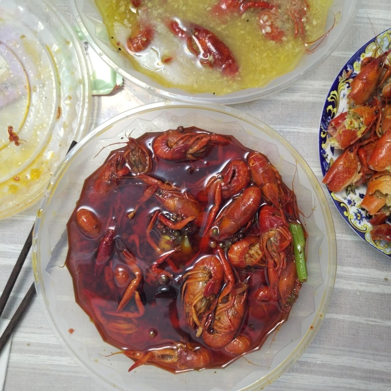 聊城的小龙虾怎么这么便宜了？今天下午媳妇给我说要吃小龙虾，我说那玩意那么贵，便宜