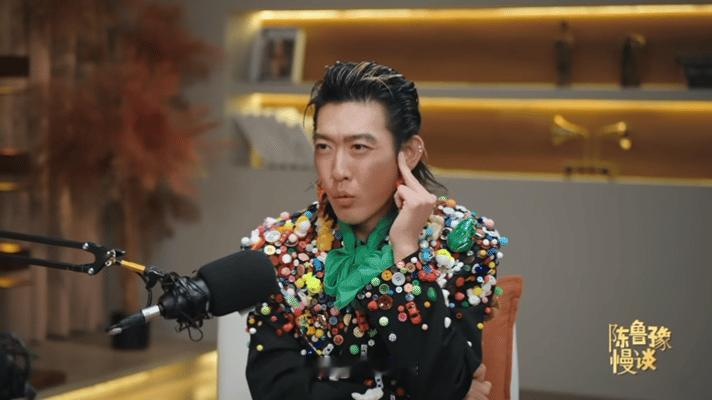 鲁豫说AI时代更需要人味鲁豫道破了AI时代的bug鲁豫聊AI那段话狠狠戳中我，机