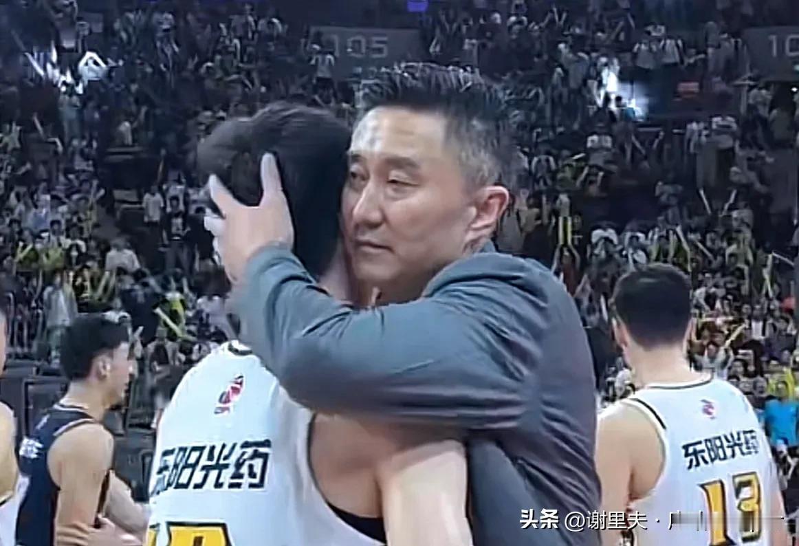 风云突变！周琦被禁赛后，晋级概率瞬间转换：广东宏远晋级概率95%降落至59%，广