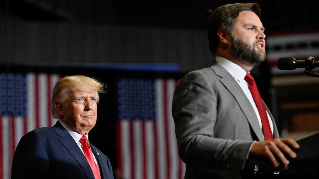 在特朗普的核心圈子里，万斯是为阻止战争做得最多的人
这句话基本符合事实：在特朗普